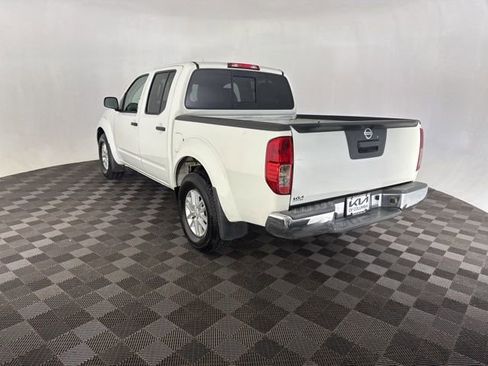 Used 2019 Nissan Frontier SV RWD image 9