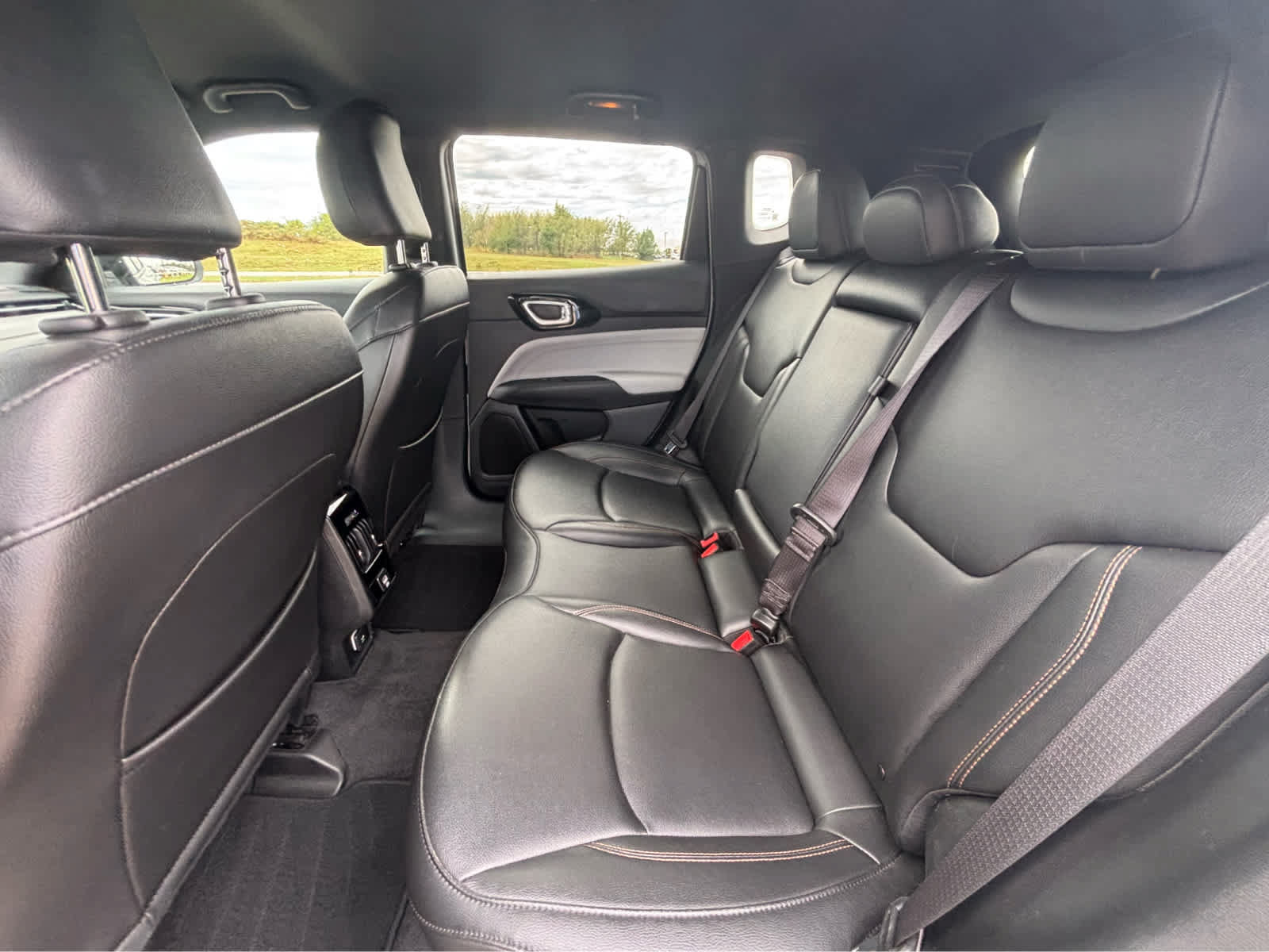 Used 2024 Jeep Compass Limited AWD/4WD image 19
