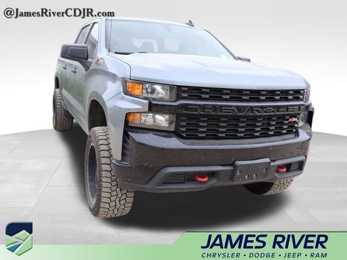 Used 2021 Chevrolet Silverado 1500 Custom Trail Boss AWD/4WD image 12