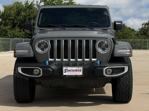 Used 2023 Jeep Wrangler Unlimited Sahara AWD/4WD image 7