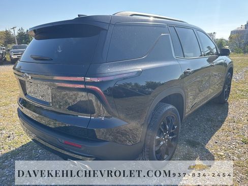 Certified 2025 Chevrolet Traverse LT w/ Midnight/Sport Edition image 5