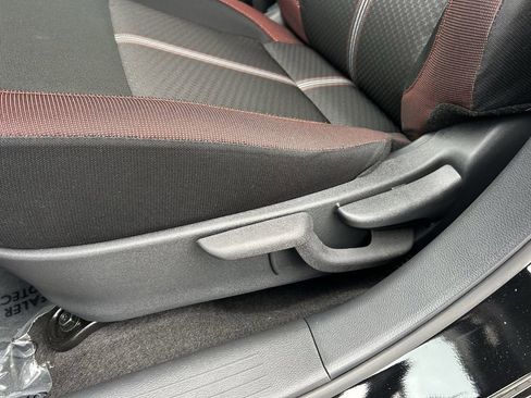 Used 2025 Nissan Versa SR w/ Trunk Package image 23