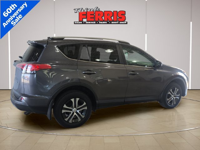 Used 2018 Toyota RAV4 LE w/ All Weather Liner Package FWD image 5