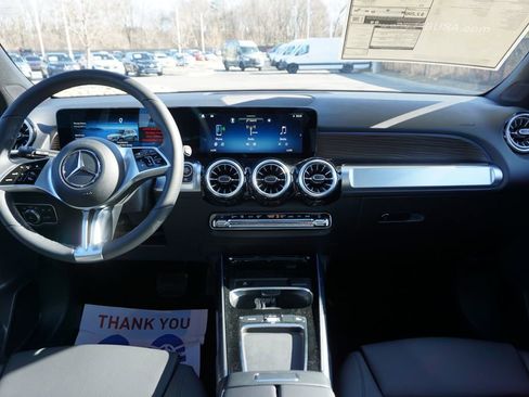 New 2026 Mercedes-Benz GLB 250 image 17
