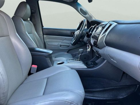 Used 2012 Toyota Tacoma 4x4 Double Cab image 19