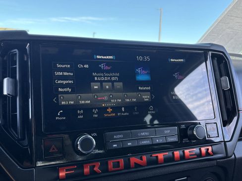 Used 2025 Nissan Frontier PRO-4X AWD/4WD image 22