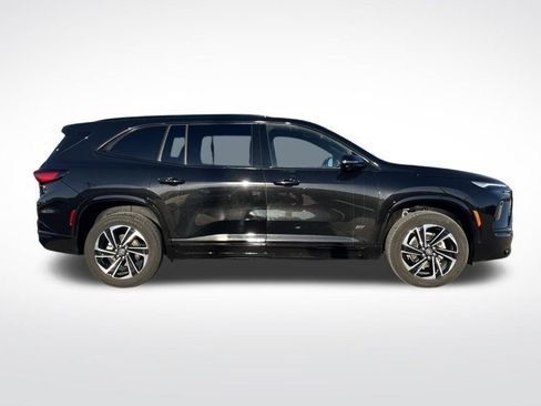 Used 2025 Buick Enclave Sport Touring image 8