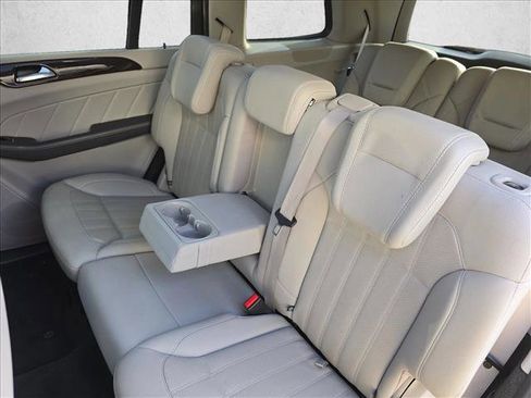 Used 2015 Mercedes-Benz GL 450 4MATIC image 15