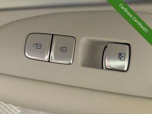 Used 2025 Genesis G70 2.5T AWD/4WD image 35