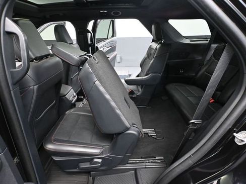 Used 2025 Ford Explorer ST image 46