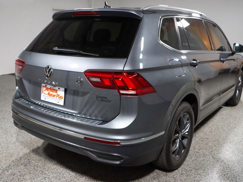 Used 2023 Volkswagen Tiguan SE FWD image 7