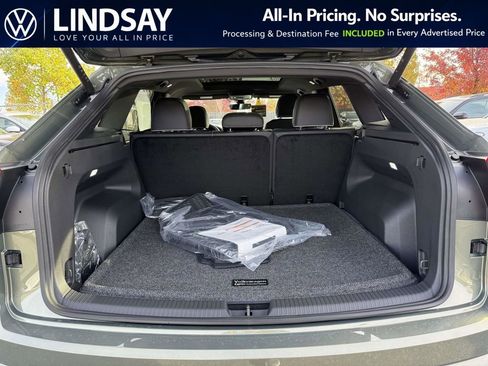 New 2026 Volkswagen Atlas Cross Sport SEL Premium R-Line AWD/4WD image 11