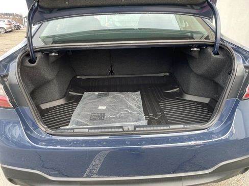 Used 2025 Subaru Legacy Premium image 29