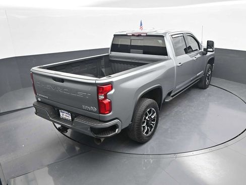 Used 2024 Chevrolet Silverado 2500 High Country w/ High Country Premium Package AWD/4WD image 35