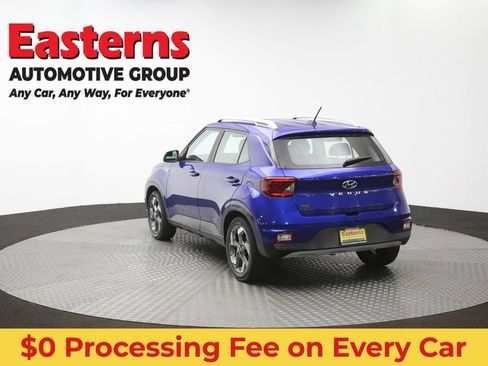 Used 2024 Hyundai Venue SEL FWD image 64