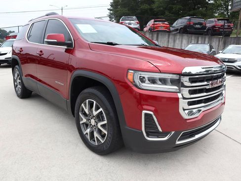 Used 2022 GMC Acadia SLE w/ Driver Convenience Package FWD image 9
