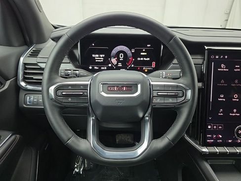 Used 2025 GMC Acadia Elevation image 26