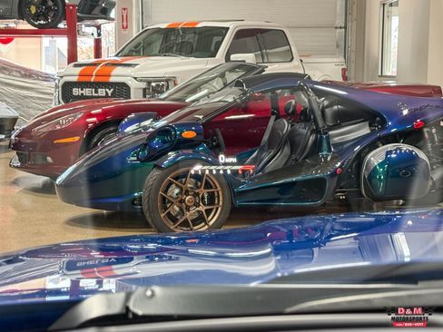 Used 2023 Cadillac CT4 V w/ Navigation Package image 19