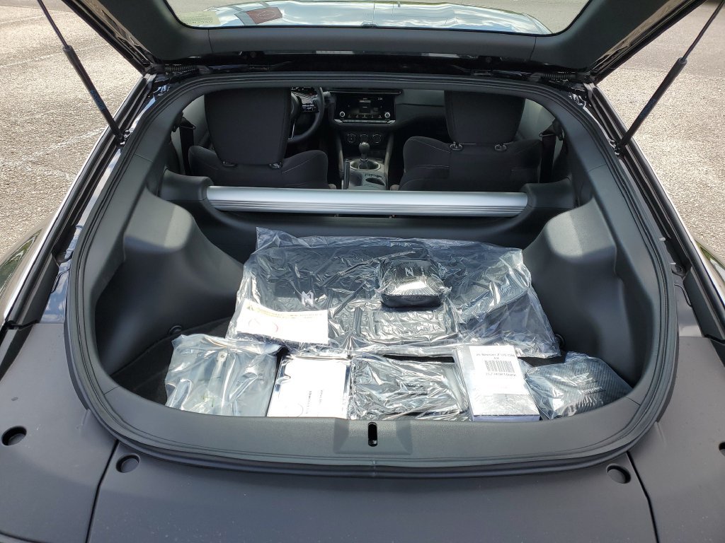 New 2026 Nissan Z Sport w/ Floor Mat Package RWD image 9