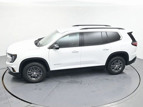 Used 2025 GMC Acadia Elevation image 24
