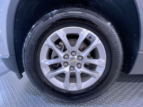 Used 2019 Chevrolet Traverse LT FWD image 10