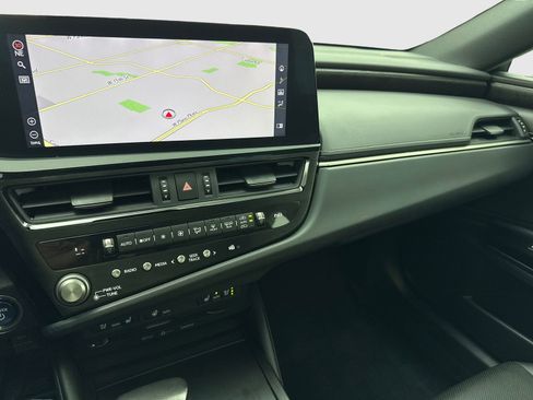 Used 2022 Lexus ES 300h w/ Premium Package FWD image 24