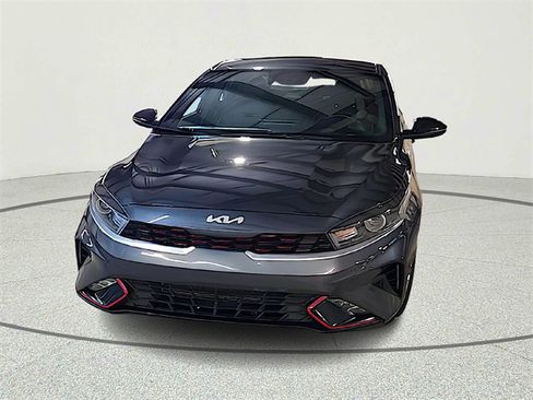 Used 2023 Kia Forte GT-Line image 2