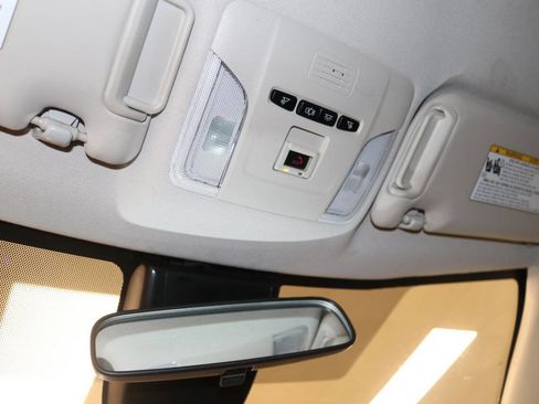 Used 2022 Toyota Corolla LE image 67