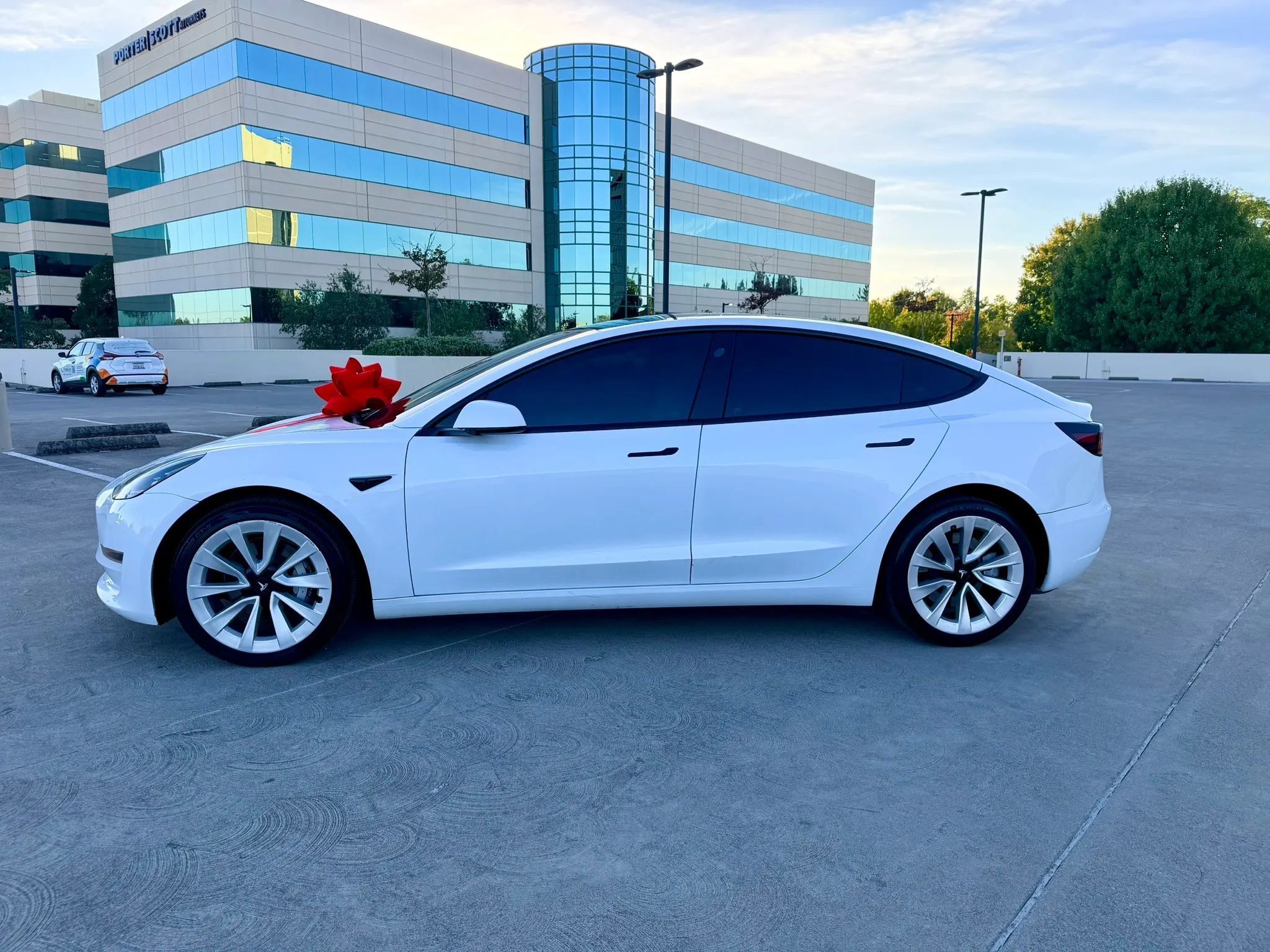 Used 2023 Tesla Model 3 Standard Range RWD image 8