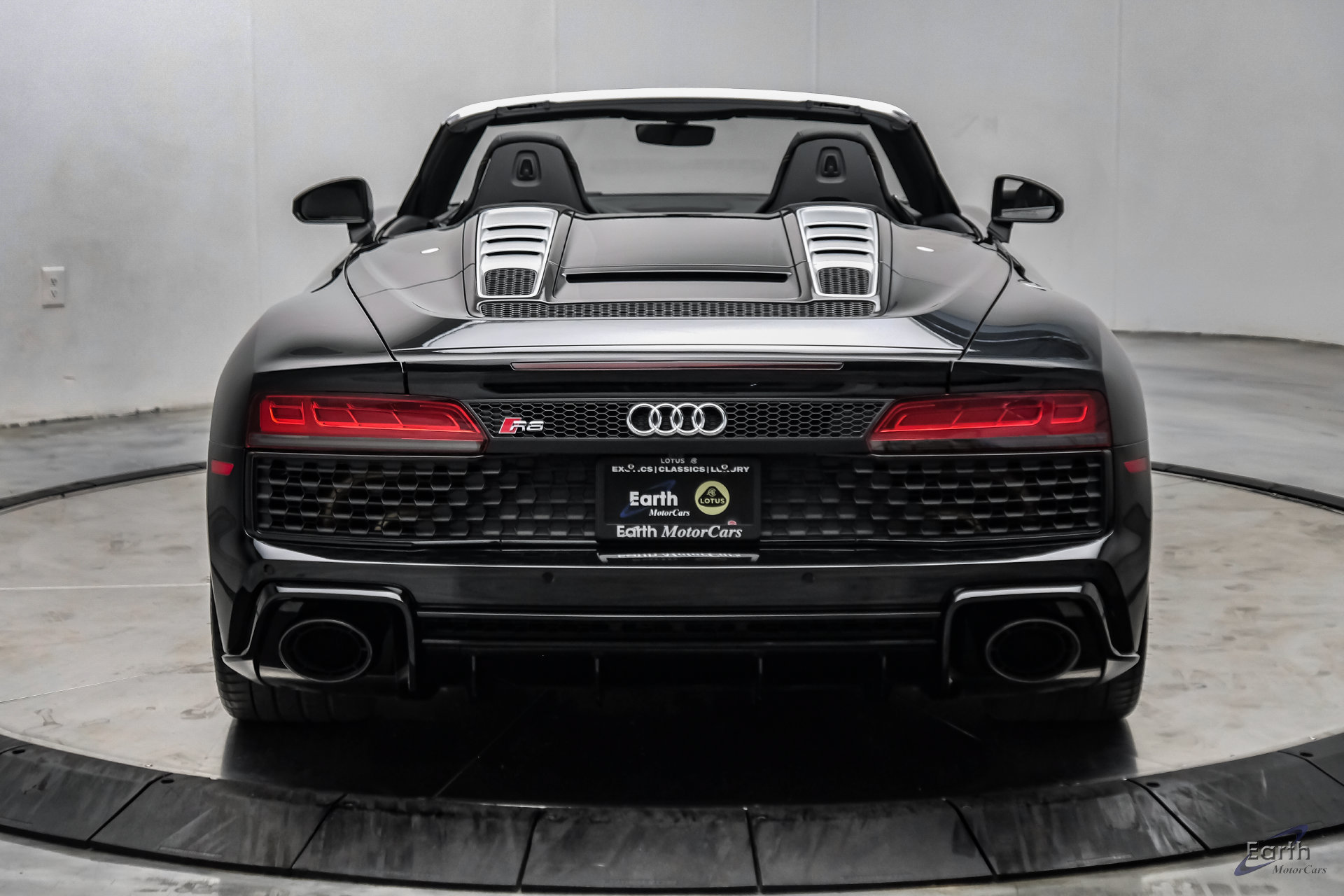Used 2023 Audi R8 V10 performance RWD image 16