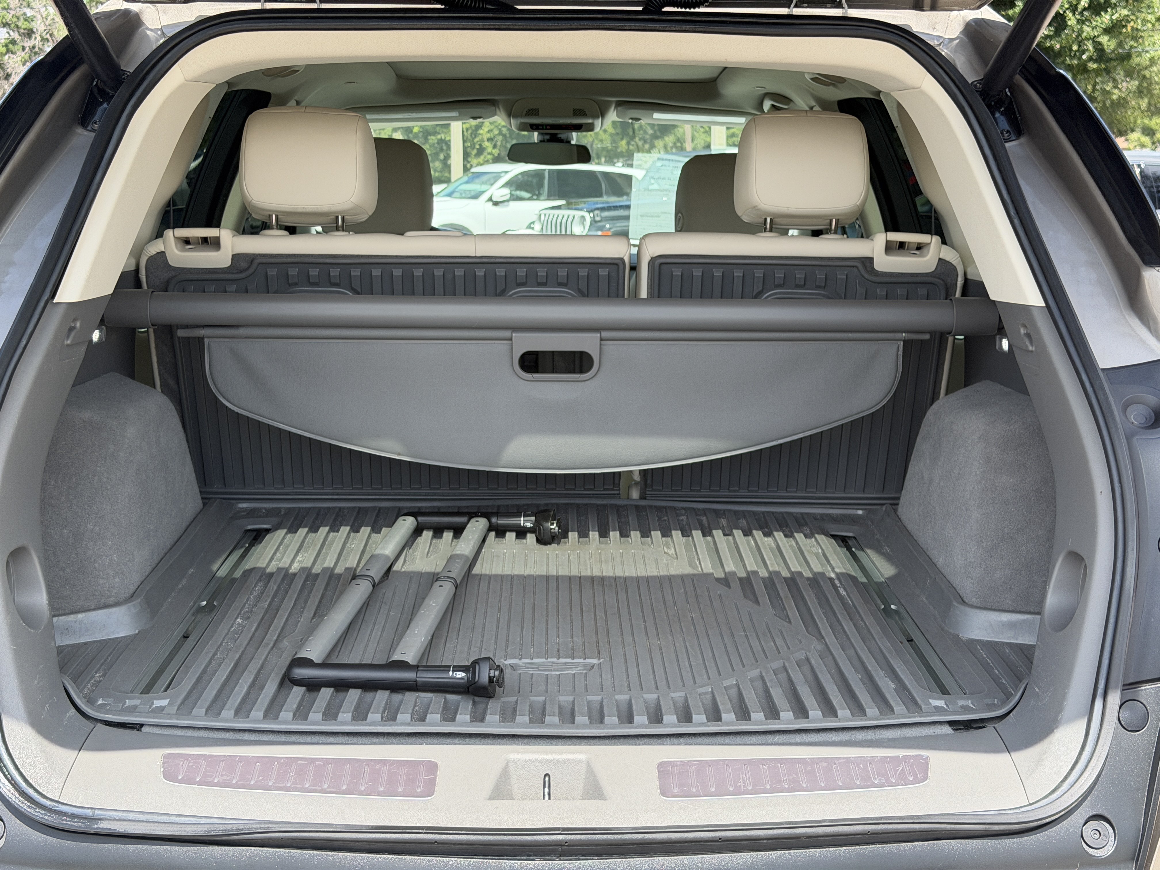 Certified 2023 Cadillac XT5 Premium Luxury FWD image 10