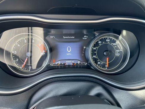 Used 2022 Jeep Cherokee Limited image 45