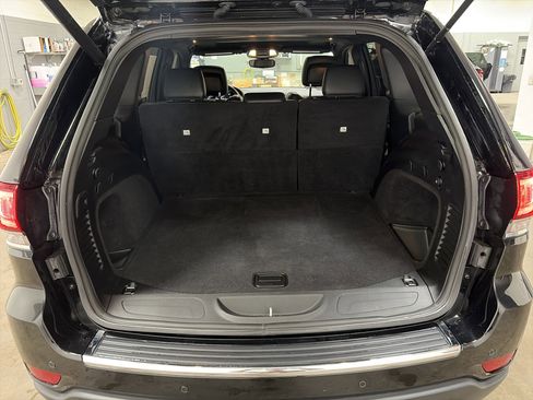Used 2021 Jeep Grand Cherokee Limited AWD/4WD image 31