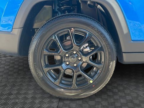 New 2026 Jeep Compass Latitude image 23