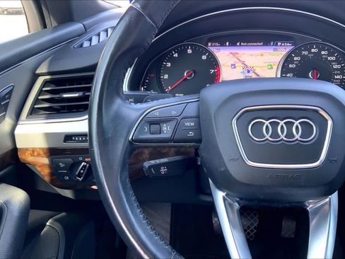 Used 2017 Audi Q7 2.0T Premium Plus w/ Premium Plus Package AWD/4WD image 24