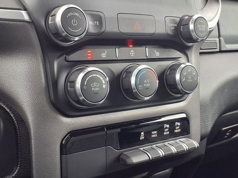 Used 2023 RAM 1500 Big Horn image 12
