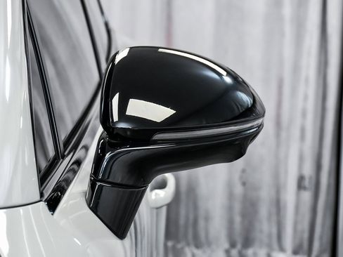 Used 2022 Porsche Cayenne GTS image 88