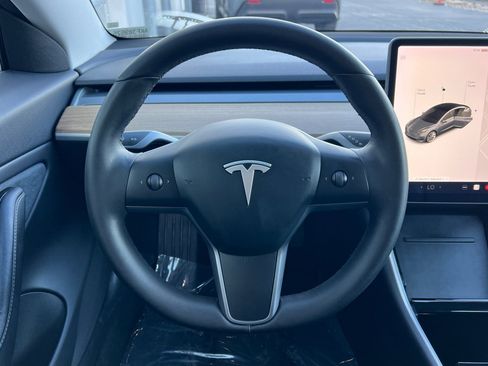 Used 2019 Tesla Model 3 Long Range image 21