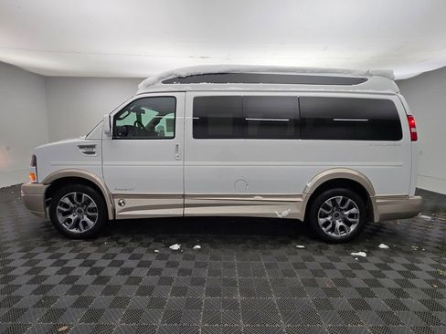 New 2025 GMC Savana 2500 w/ Driver Convenience Package image 17