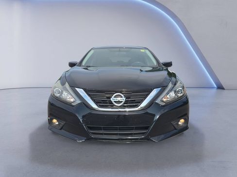 Used 2018 Nissan Altima 2.5 SR w/ SR Special Edition FWD image 9