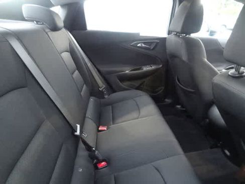 Used 2021 Chevrolet Malibu RS FWD image 11