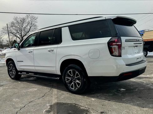 Used 2022 Chevrolet Suburban Z71 w/ Luxury Package image 6