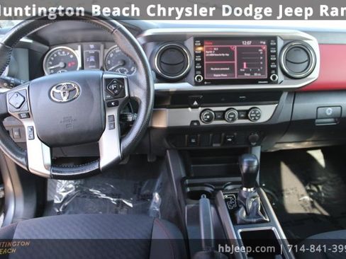 Used 2022 Toyota Tacoma SR5 image 11