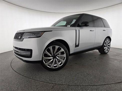 New 2026 Land Rover Range Rover SE image 1