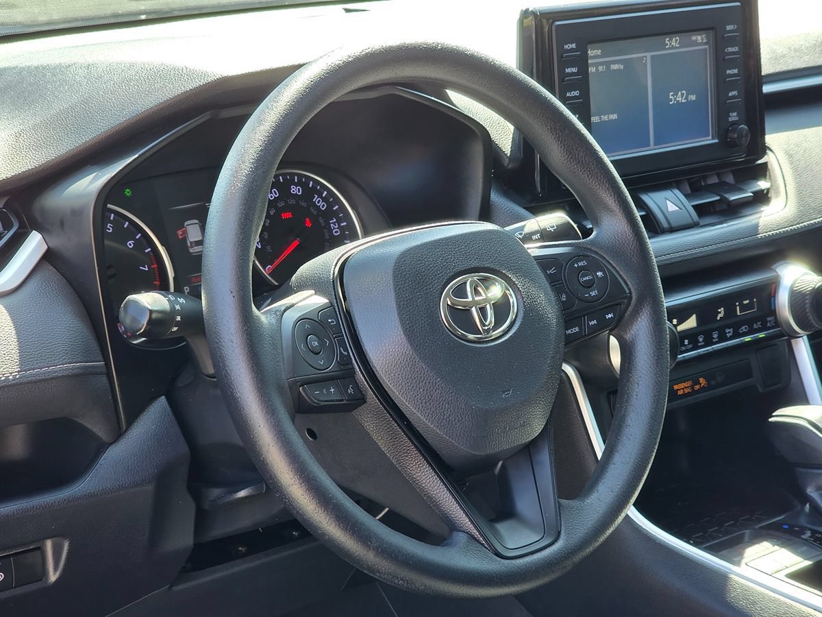 Used 2019 Toyota RAV4 LE w/ Carpet Mat Package FWD image 22