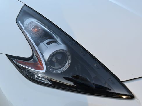 Used 2015 Nissan 370Z NISMO image 44