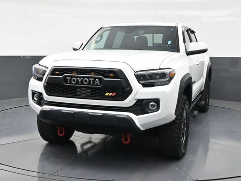 Used 2023 Toyota Tacoma TRD Off-Road w/ TRD Premium Off Road Package RWD image 8