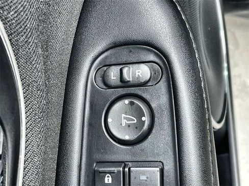 Used 2022 Honda HR-V EX image 14