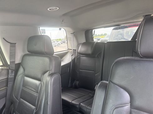 Used 2020 GMC Yukon Denali w/ Denali Premium Package AWD/4WD image 9