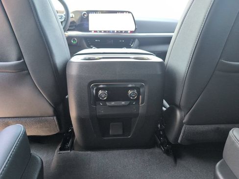 New 2026 Chevrolet Tahoe LT w/ Comfort Package RWD image 31